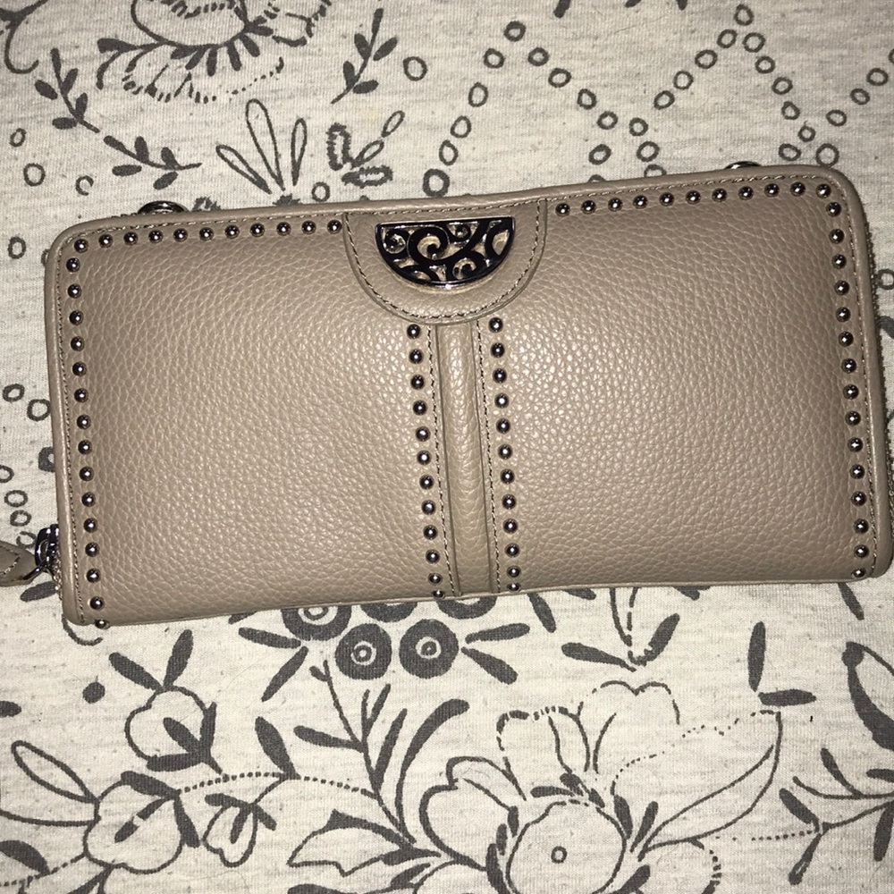 Greige Brighton wallet